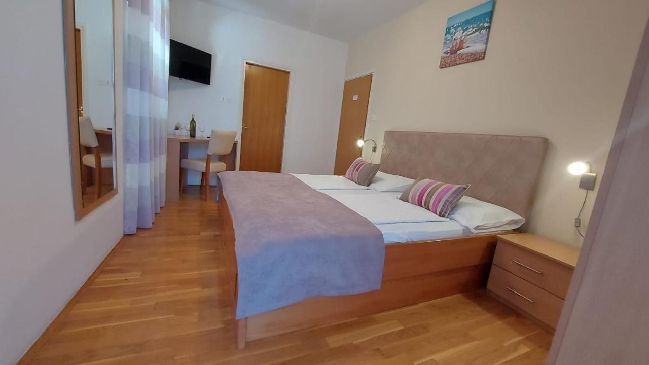 מאלינסקה Guest House Tom מראה חיצוני תמונה