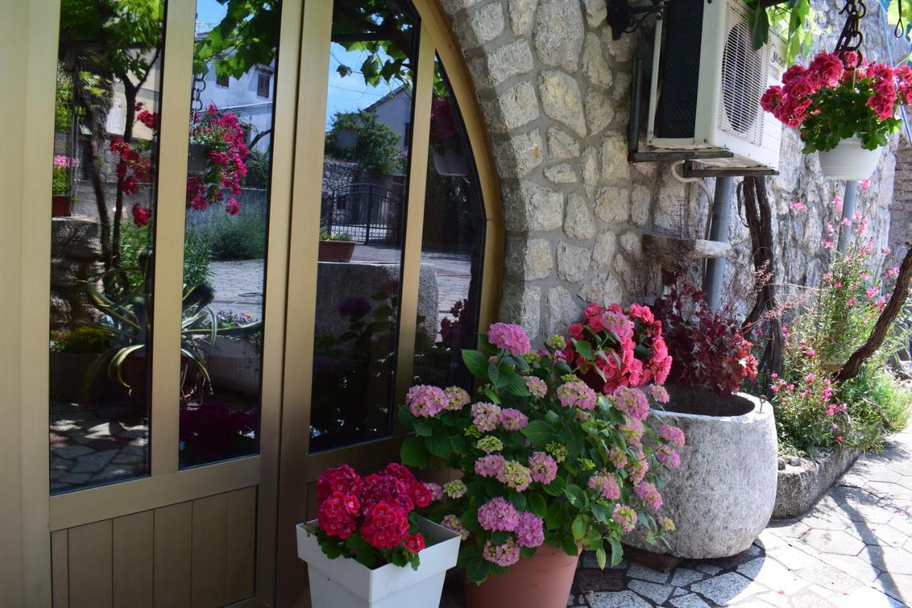מאלינסקה Guest House Tom מראה חיצוני תמונה